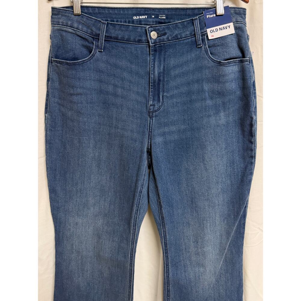 Old Navy Womens High Rise Flare Jeans 14 Stretch Denim Pockets NWT New - Picture 2 of 8